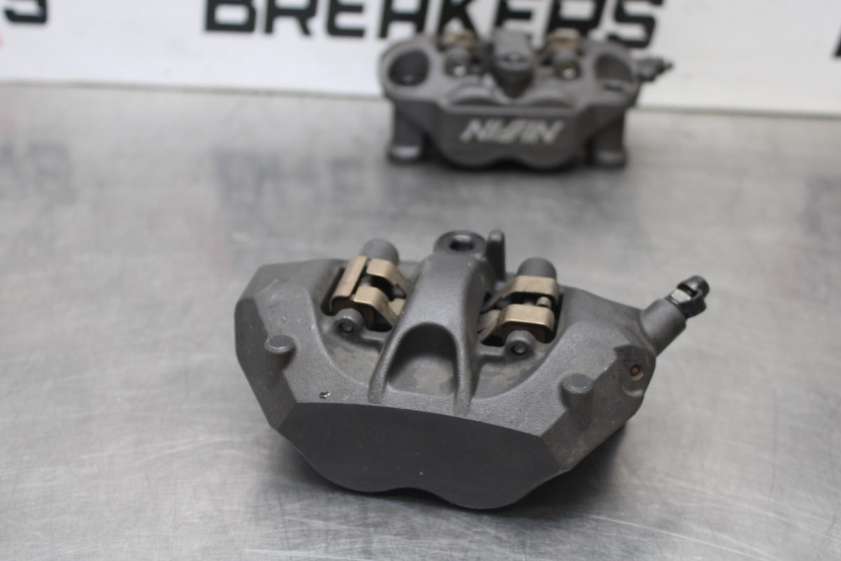 13-18 KAWASAKI NINJA ZX6R RIGHT LEFT FRONT BRAKE CALIPER SET PAIR CALIPERS BB915