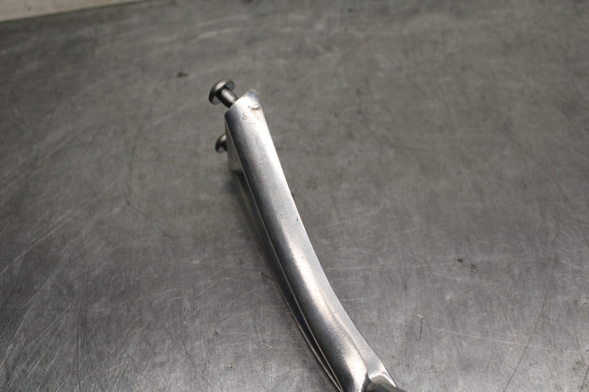 03-05 YAMAHA YZF R6  LEFT REAR BACK PASSENGER PEG BB132