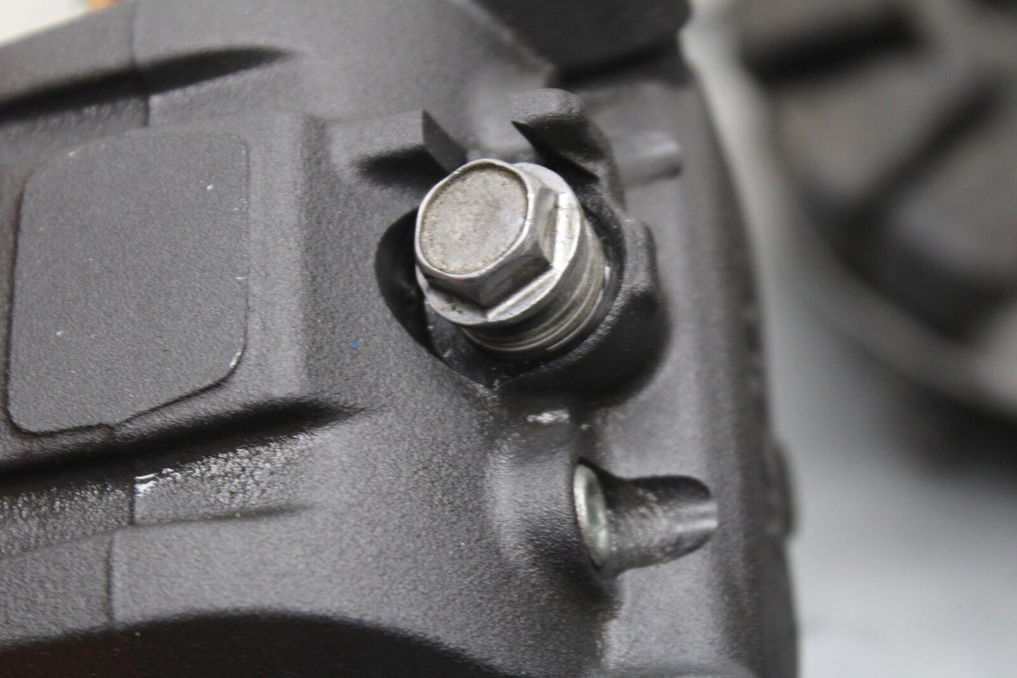 18-23 KAWASAKI NINJA 400 LEFT FRONT BRAKE CALIPER BB660