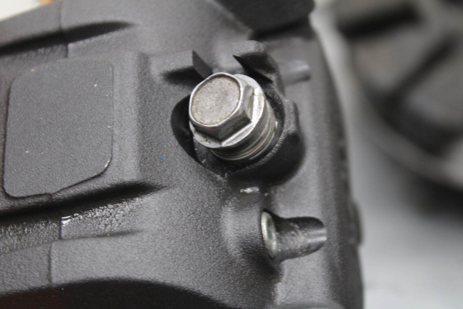 18-23 KAWASAKI NINJA 400 LEFT FRONT BRAKE CALIPER BB660