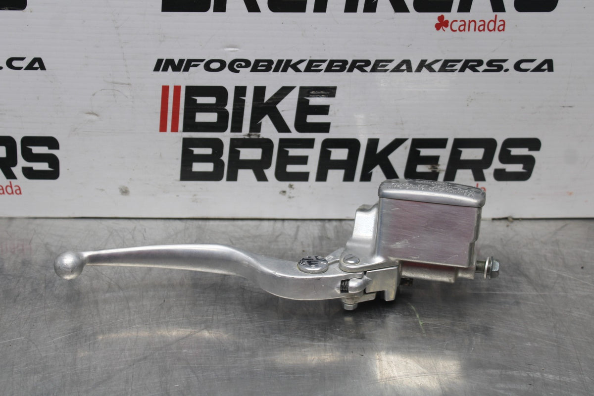 06 KAWASAKI VULCAN 900 FRONT BRAKE MASTER CYLINDER BB799