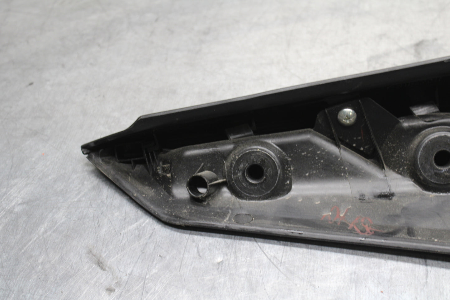 17-24 KTM 390 DUKE LEFT REAR BACK TAIL FAIRING COWL SHROUD BB734