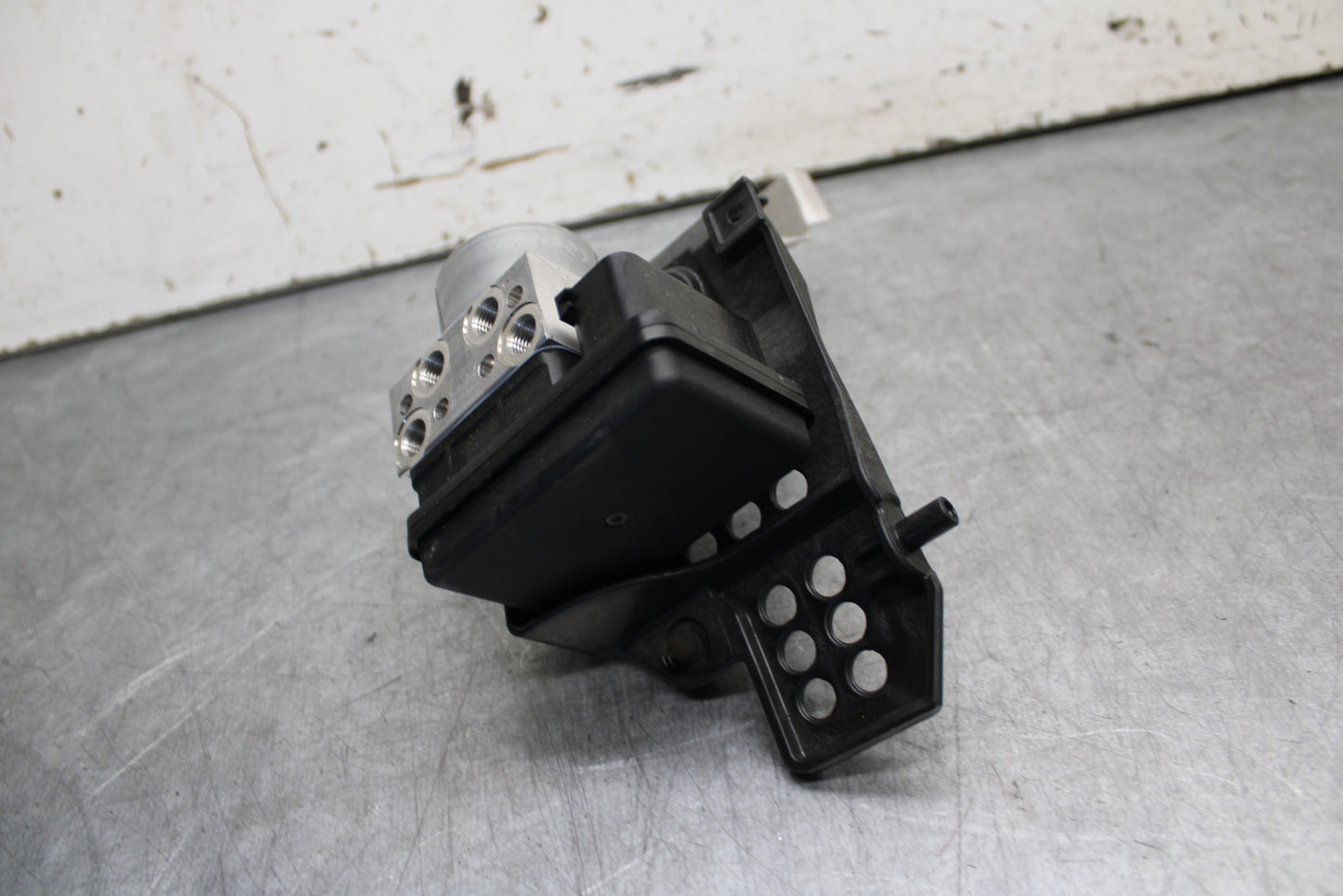 21-24 APRILIA RSV4 ABS PUMP UNIT MODULE BB668