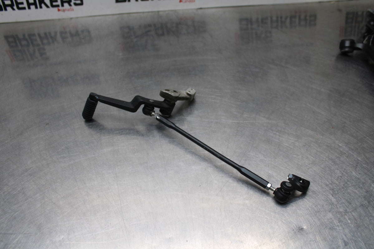 11-25 SUZUKI GSXR 600  SHIFTER LINKAGE SHIFT LINK PEDAL BB830