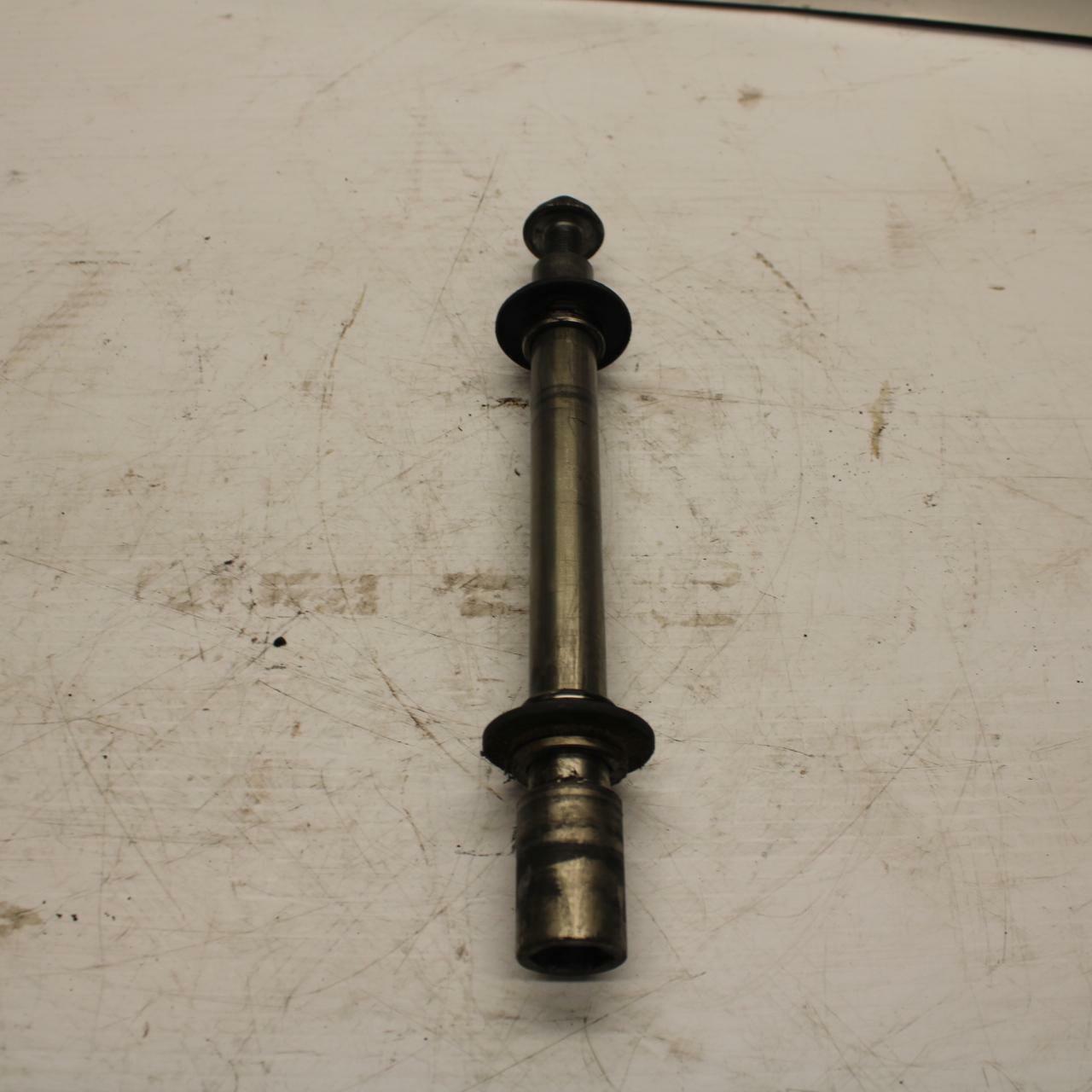 07 YAMAHA YZF R6 2c0 FRONT WHEEL RIM AXLE PIVOT BOLT BB284