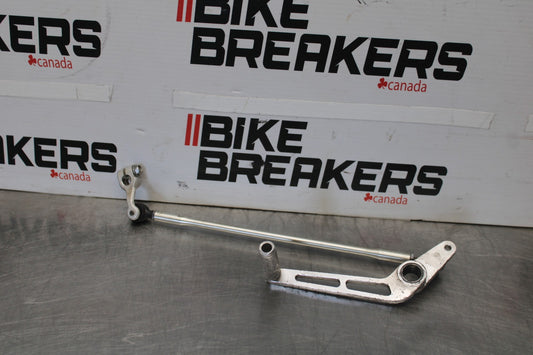 03 YAMAHA YZF R1 SHIFTER LINKAGE SHIFT LINK PEDAL BB895