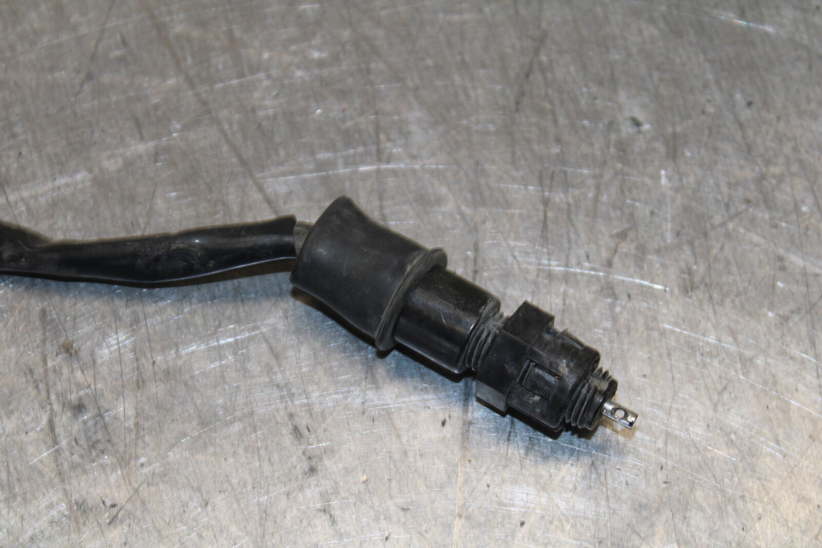 19-23 KAWASAKI NINJA ZX6R REAR BACK BRAKE SENSOR BB701