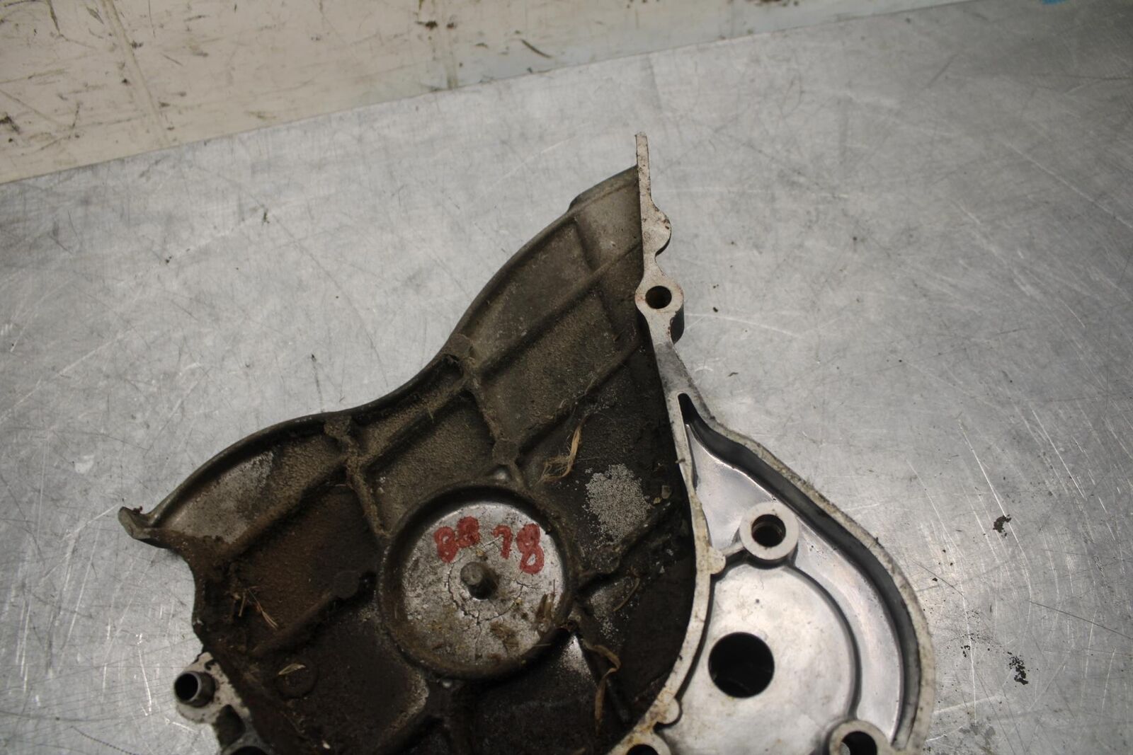 1984 Honda Interceptor 750 VF750F ENGINE SPROCKET COVER BB38