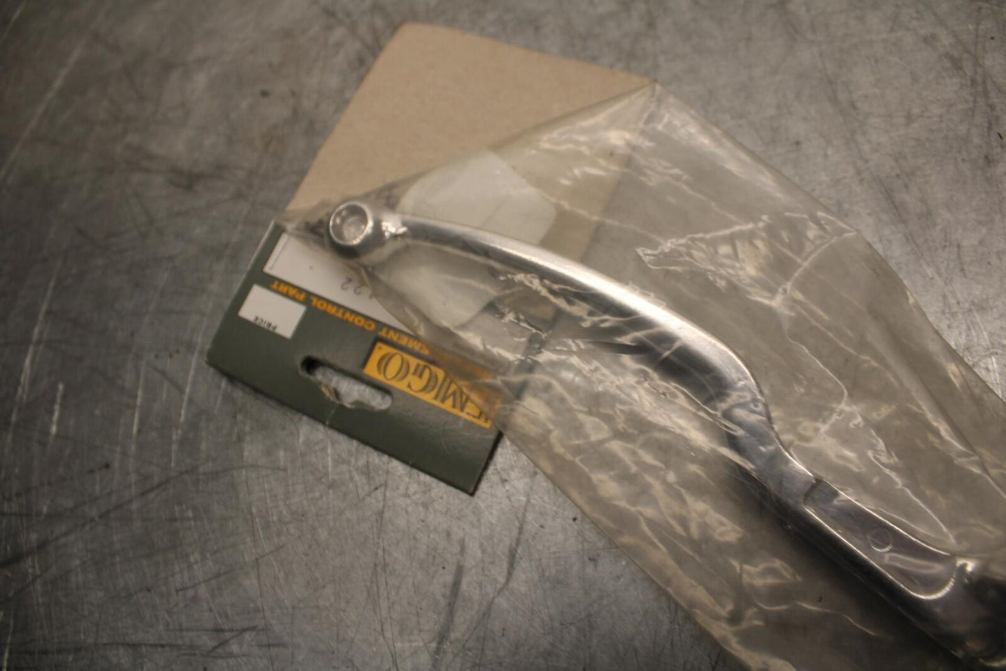 2007 Yamaha YZF R1 FZS LEFT HANDLEBAR CLIPON CLUTCH LEVER BB483