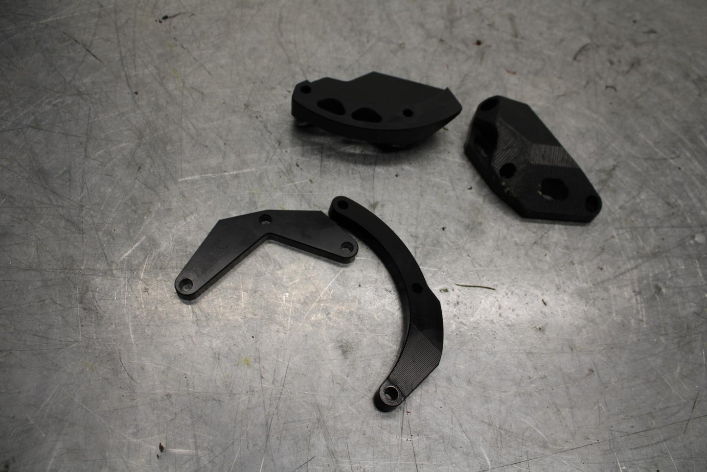 11-15 KAWASAKI ZX1000R ENGINE GAURD PROTECTOR BB445