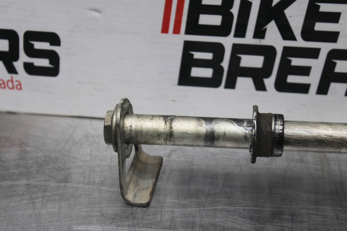 08 SUZUKI SV650 REAR AXLE BACK WHEEL RIM PIVOT BOLT AXEL BB846