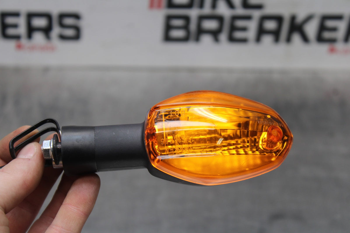 18 SUZUKI GSXR1000 FRONT LEFT RIGHT TURN SIGNALS LIGHT INDICATORS BB642
