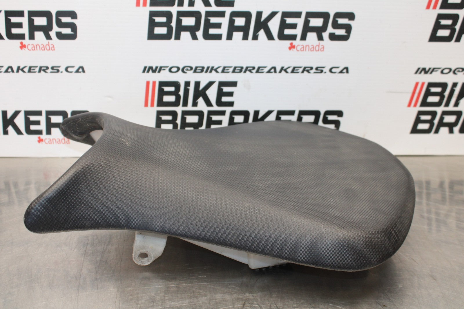 07-08 KAWASAKI NINJA ZX6R FRONT DRIVERS SEAT PAD SADDLE PILLION  BB203