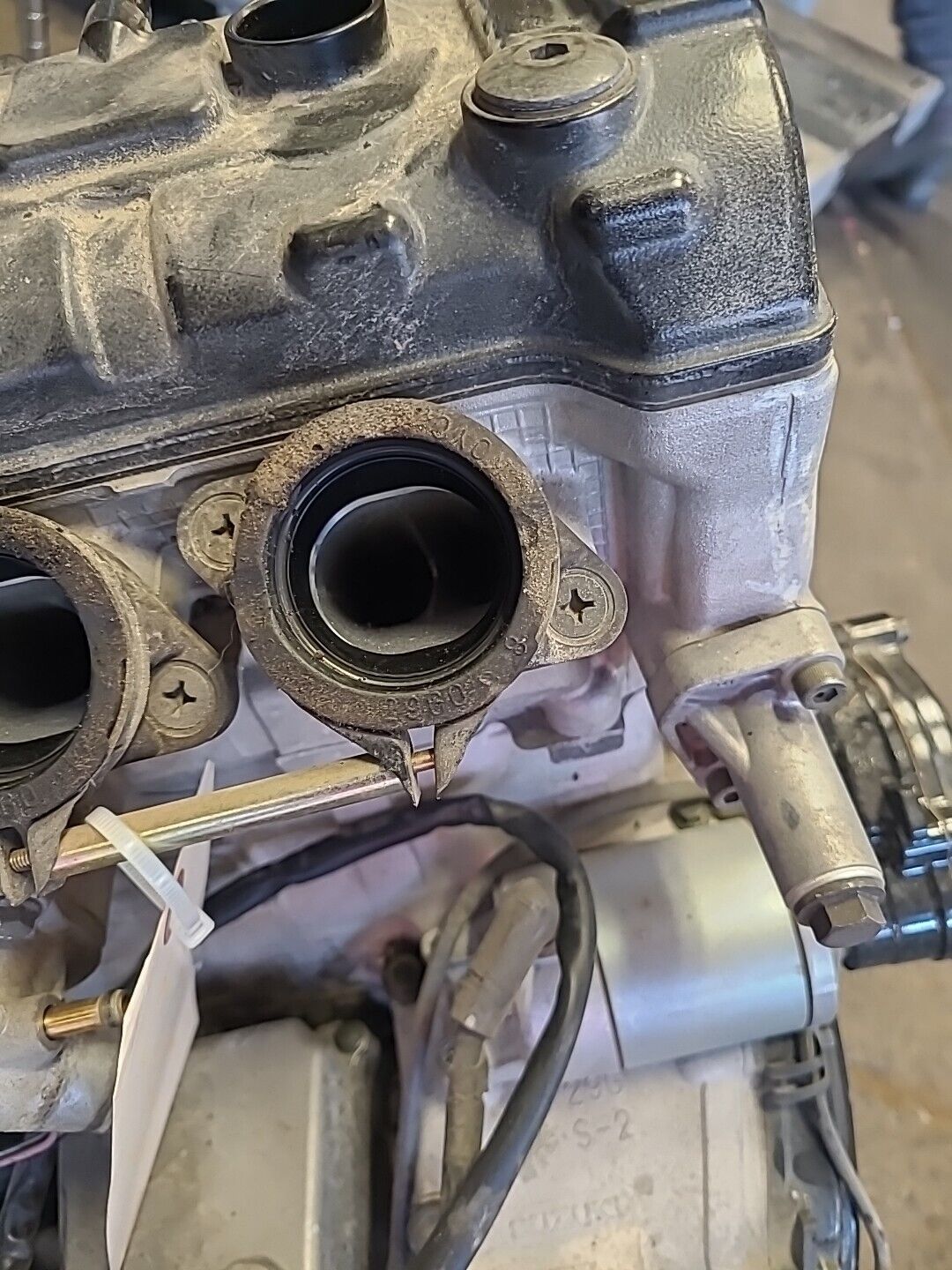 04 SUZUKI GSXR600 ENGINE MOTOR 11301-29861 BB676