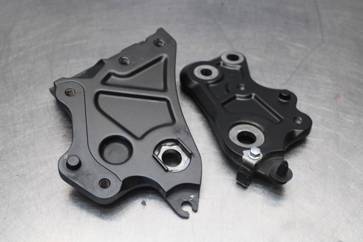 23-24 YAMAHA MT-07 LEFT RIGHT REARSET REAR SET DRIVER PEG BRACKETS MOUNTS BB927