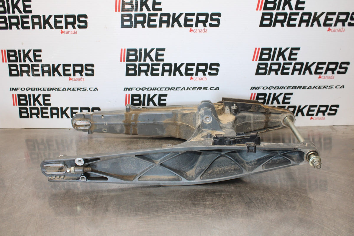 17-22 KTM 390 DUKE REAR SWINGARM BACK SUSPENSION SWING ARM BB180