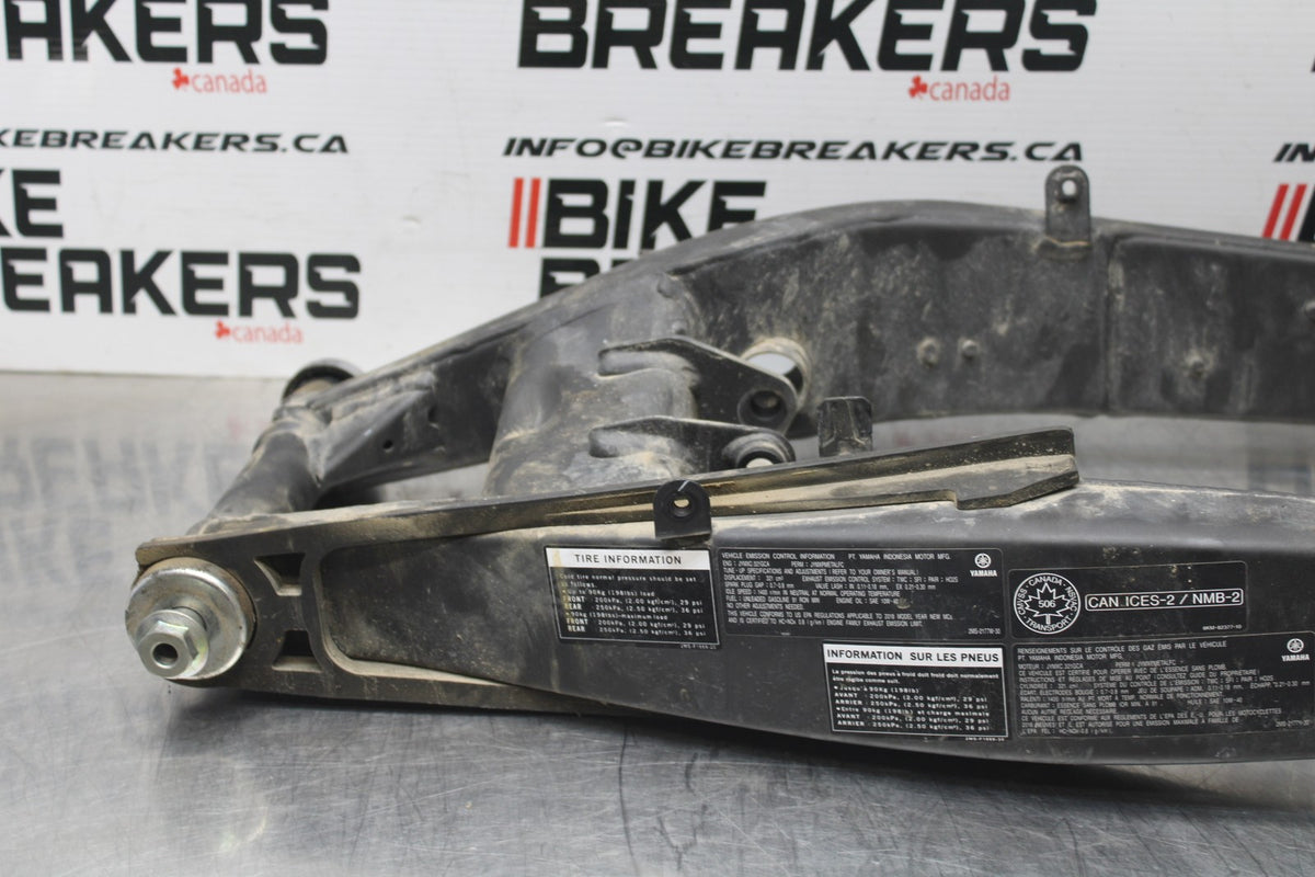 17-18 YAMAHA YZF R3 REAR SWINGARM BACK SUSPENSION SWING ARM BB788