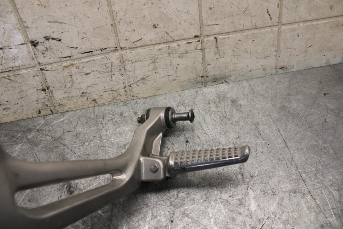 1999 Honda Super Hawk 1000 VTR1000F LEFT REAR BACK PASSENGER PEG BB51