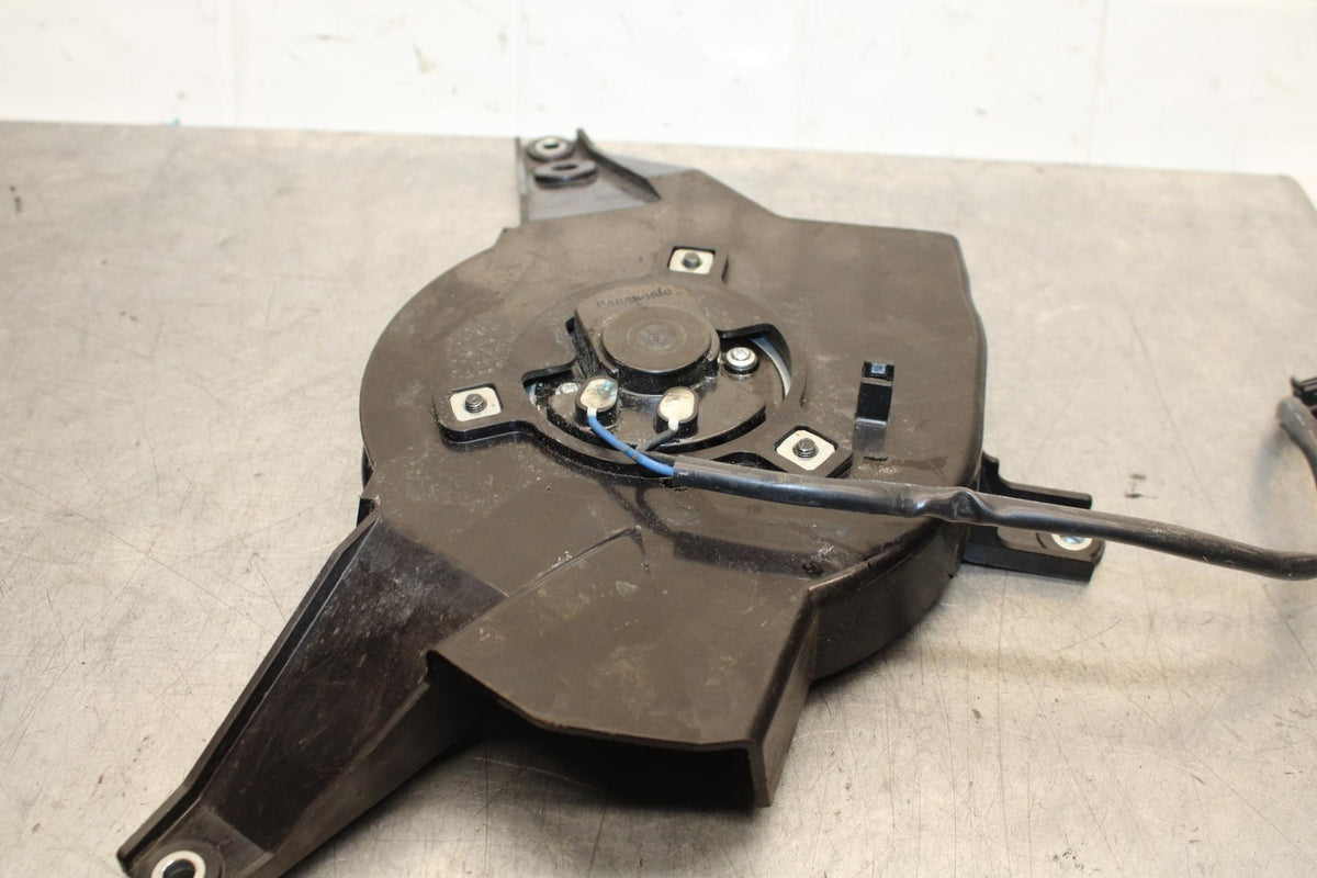 22-23 YAMAHA YZF R7 ENGINE RADIATOR COOLING FAN BB583