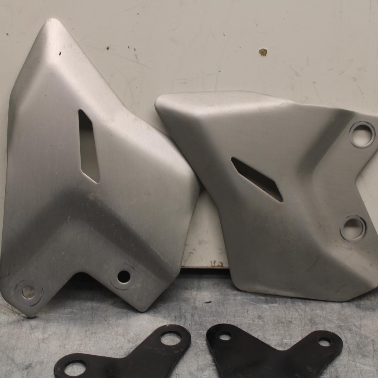 17-20 KAWASAKI NINJA 650 EX650 ABS LEFT  RightHEEL GUARD COVER  BB88