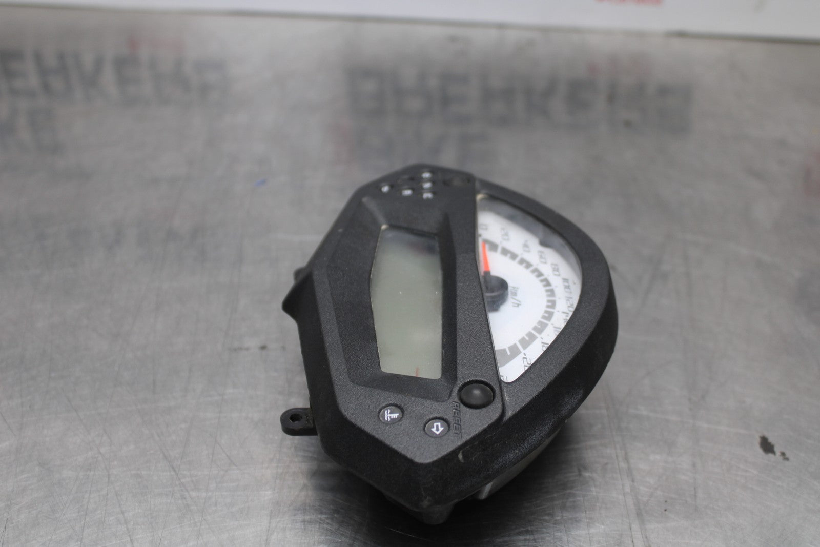 09-10 KAWASAKI ER-6N SPEEDO GAUGES DISPLAY CLUSTER SPEEDOMETER TACHOMETER BB205