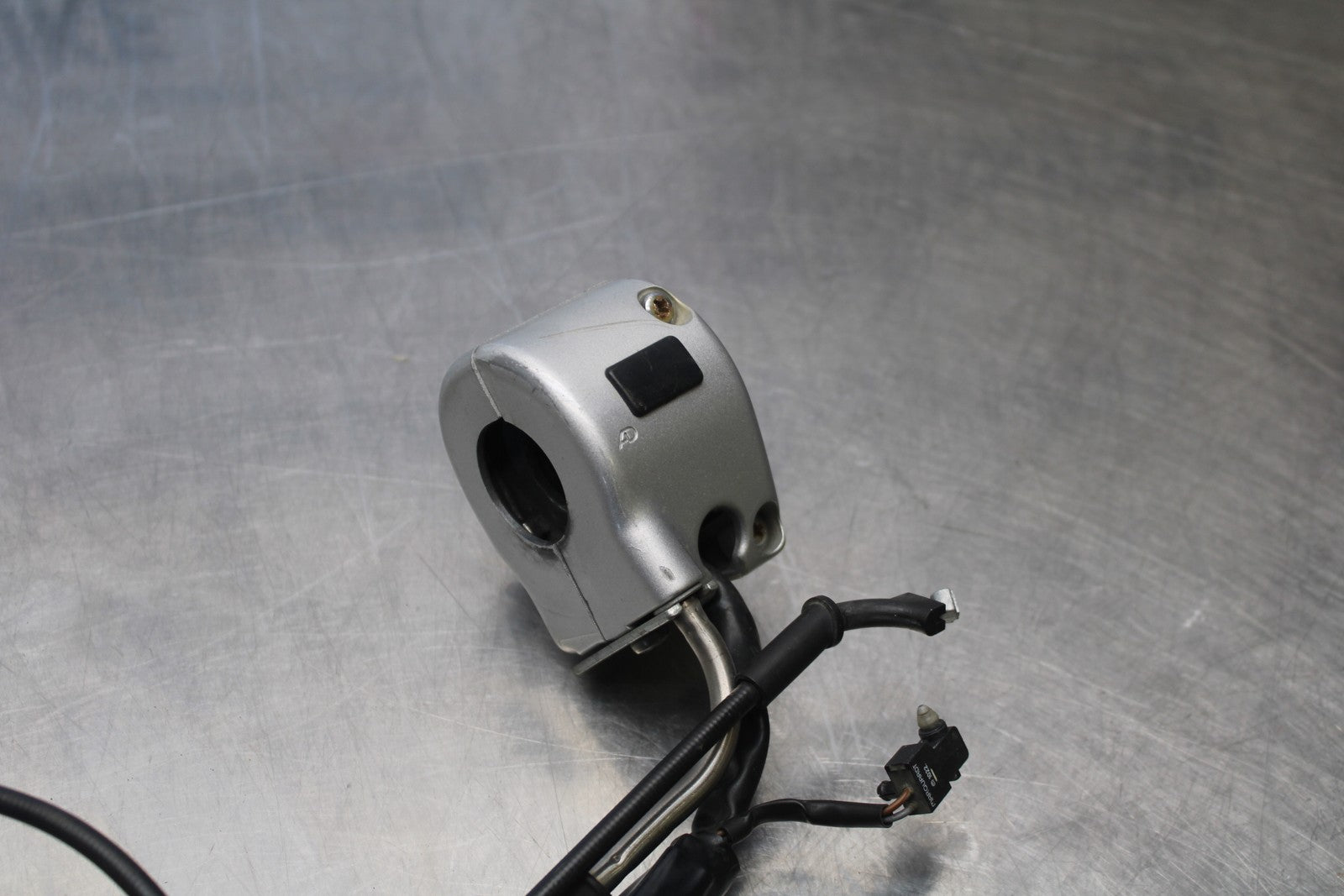 05-06 VICTORY KINGPIN DELUXE RIGHT CLIP ON KILL OFF START SWITCH SWITCHES BB195