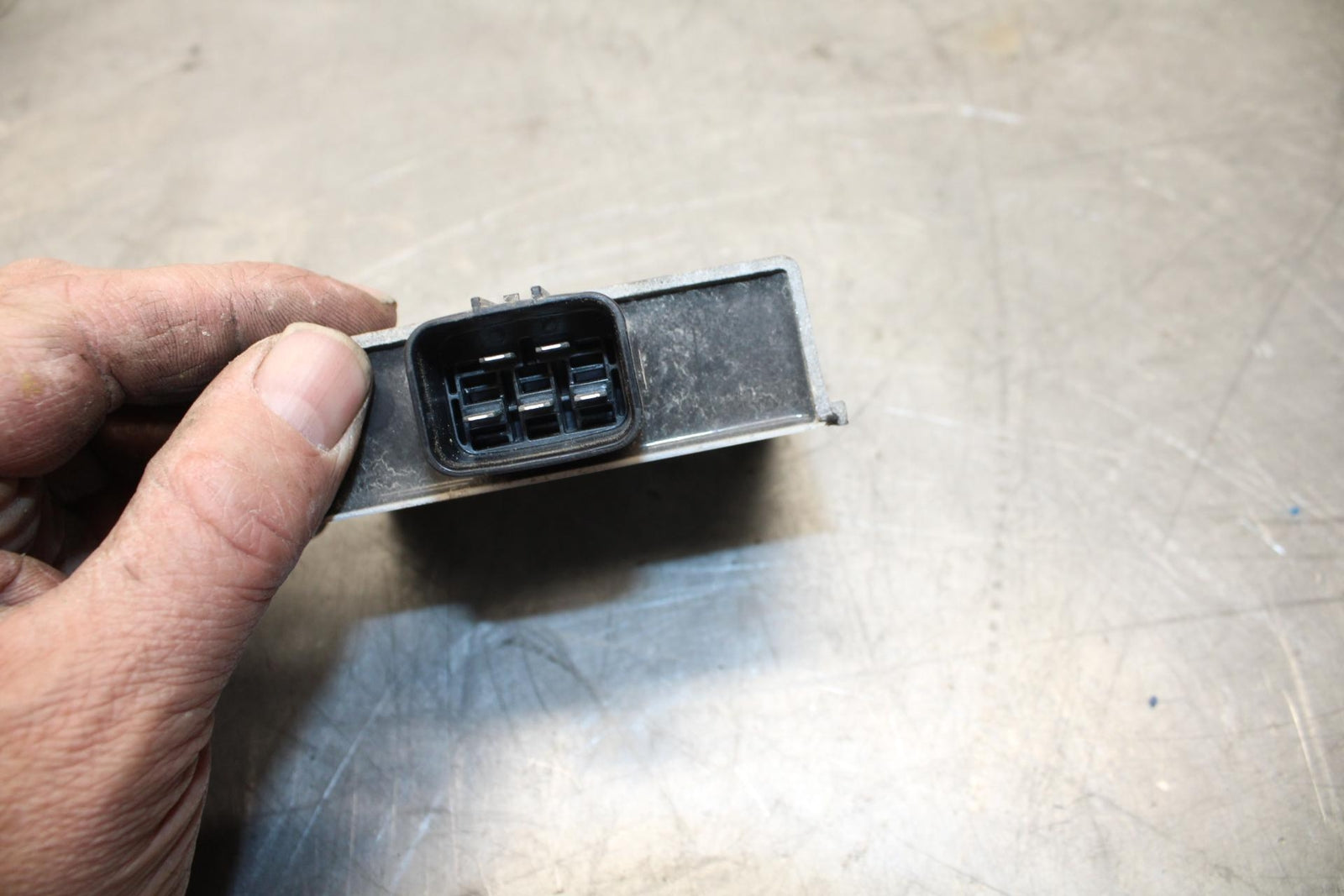 18 KAWASAKI Z 400 RECTIFIER VOLTAGE REGULATOR BB469