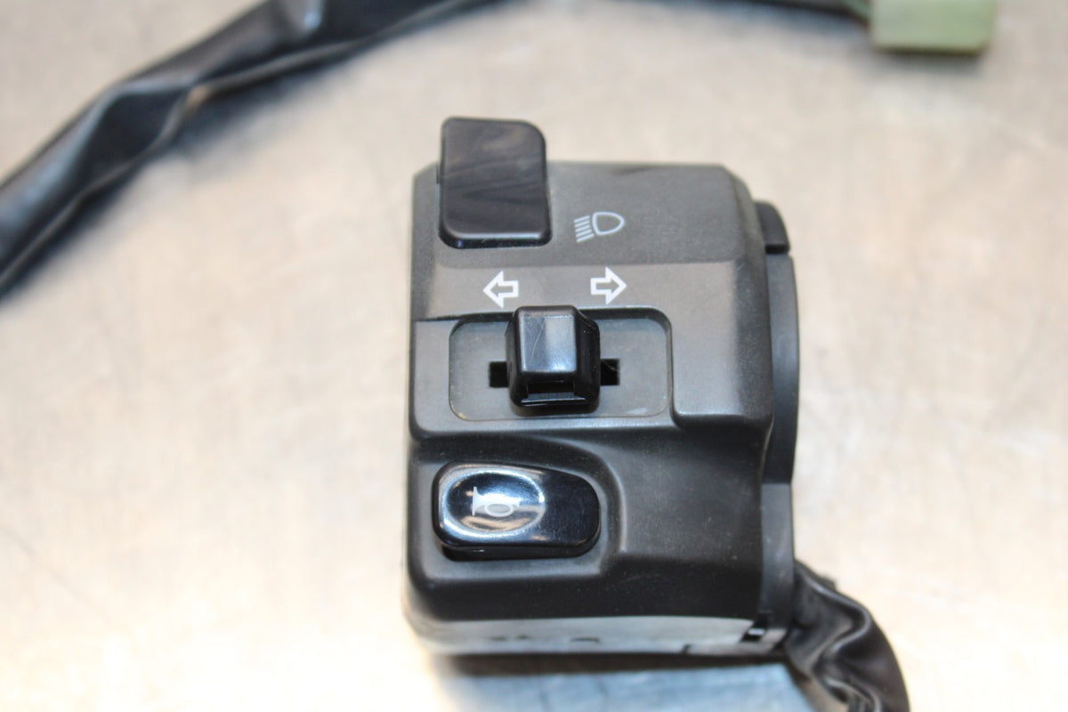 04-05 YAMAHA YZF R1 LEFT CLIP ON HANDLE HORN SIGNALS SWITCH SWITCHES  BB173