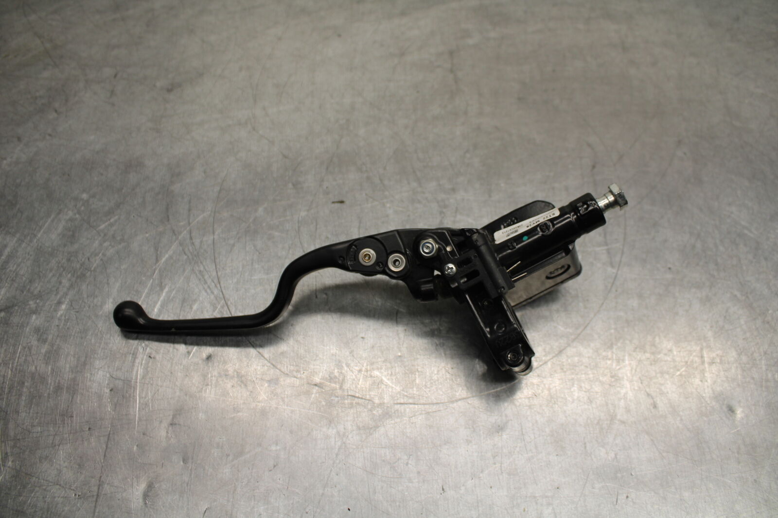 17-24 KTM 390 DUKE FRONT BRAKE MASTER CYLINDER w/ LEVER BB734