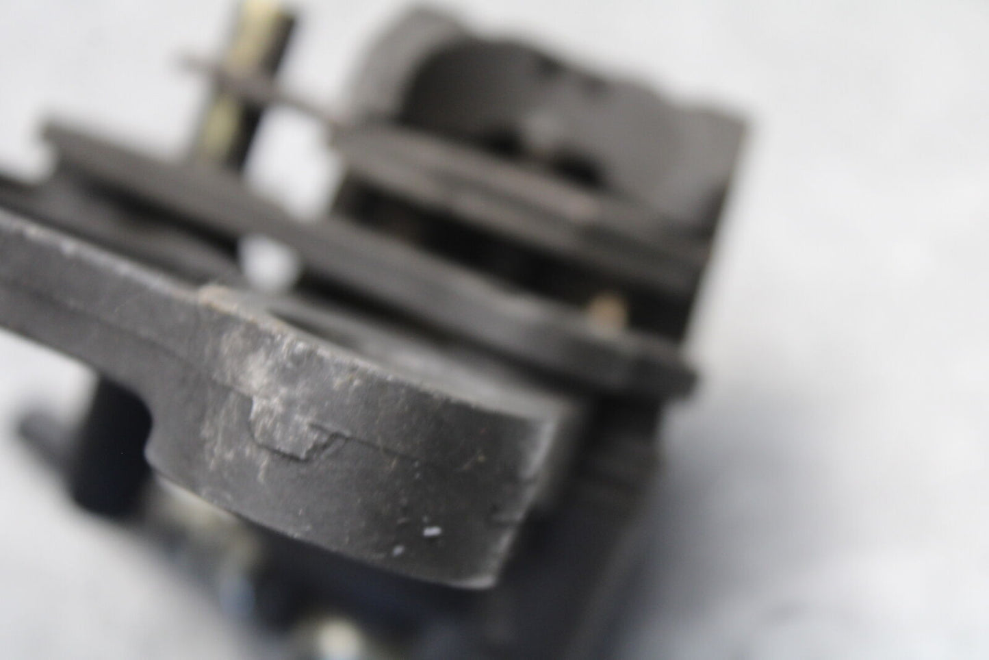 09-12 KAWASAKI NINJA ZX6R ZX600R REAR BACK BRAKE CALIPER W MOUNT BRACKET BB656