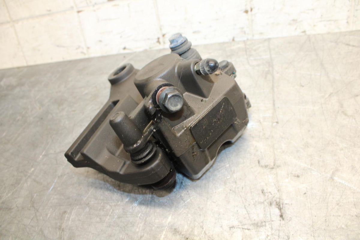 2015 Yamaha YZF R3 REAR BACK BRAKE CALIPER W MOUNT BRACKET 1WD-F580W-01-00 BB526