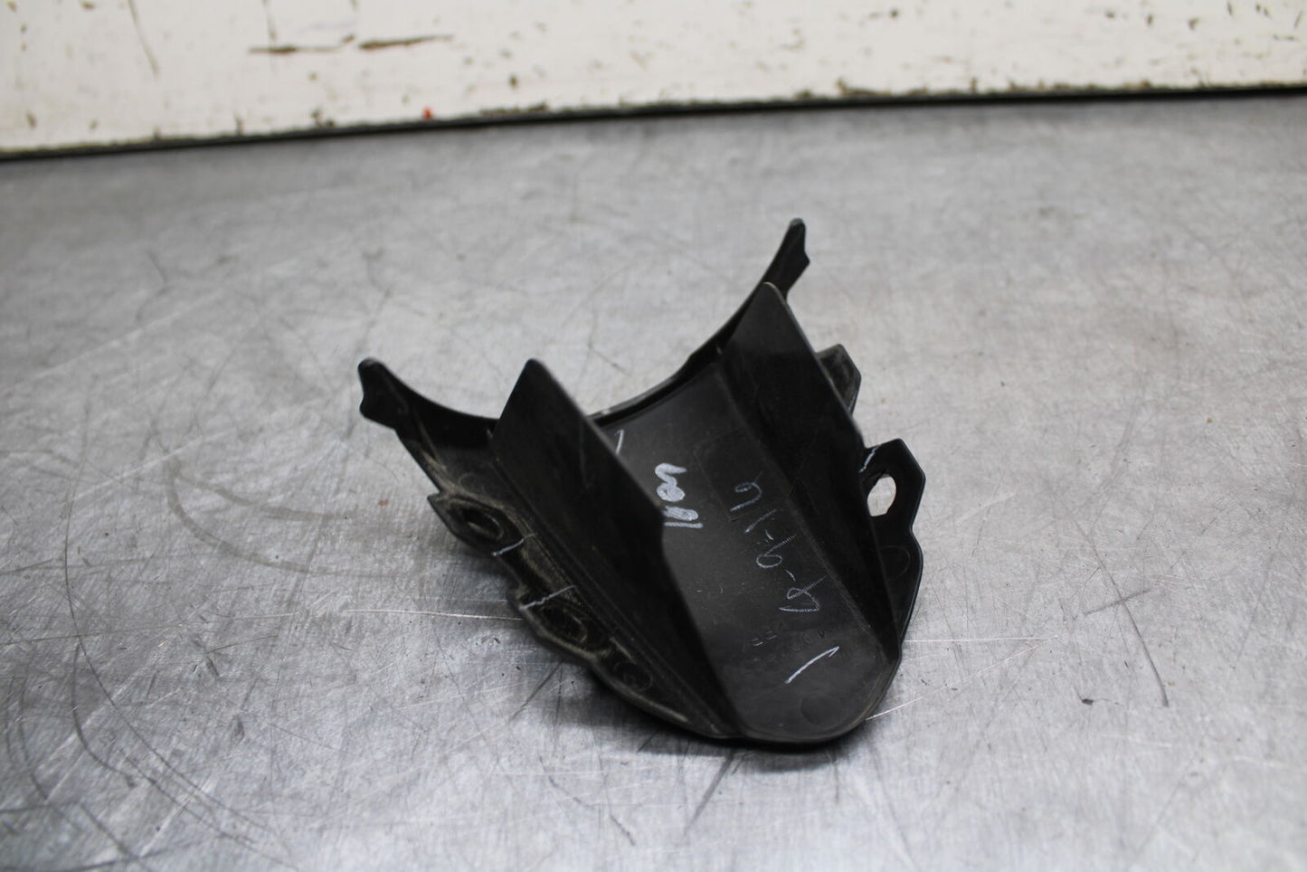 12-17 KAWASAKI ER-6N Z650 GAUGE DASH SPEEDO COVER BB709