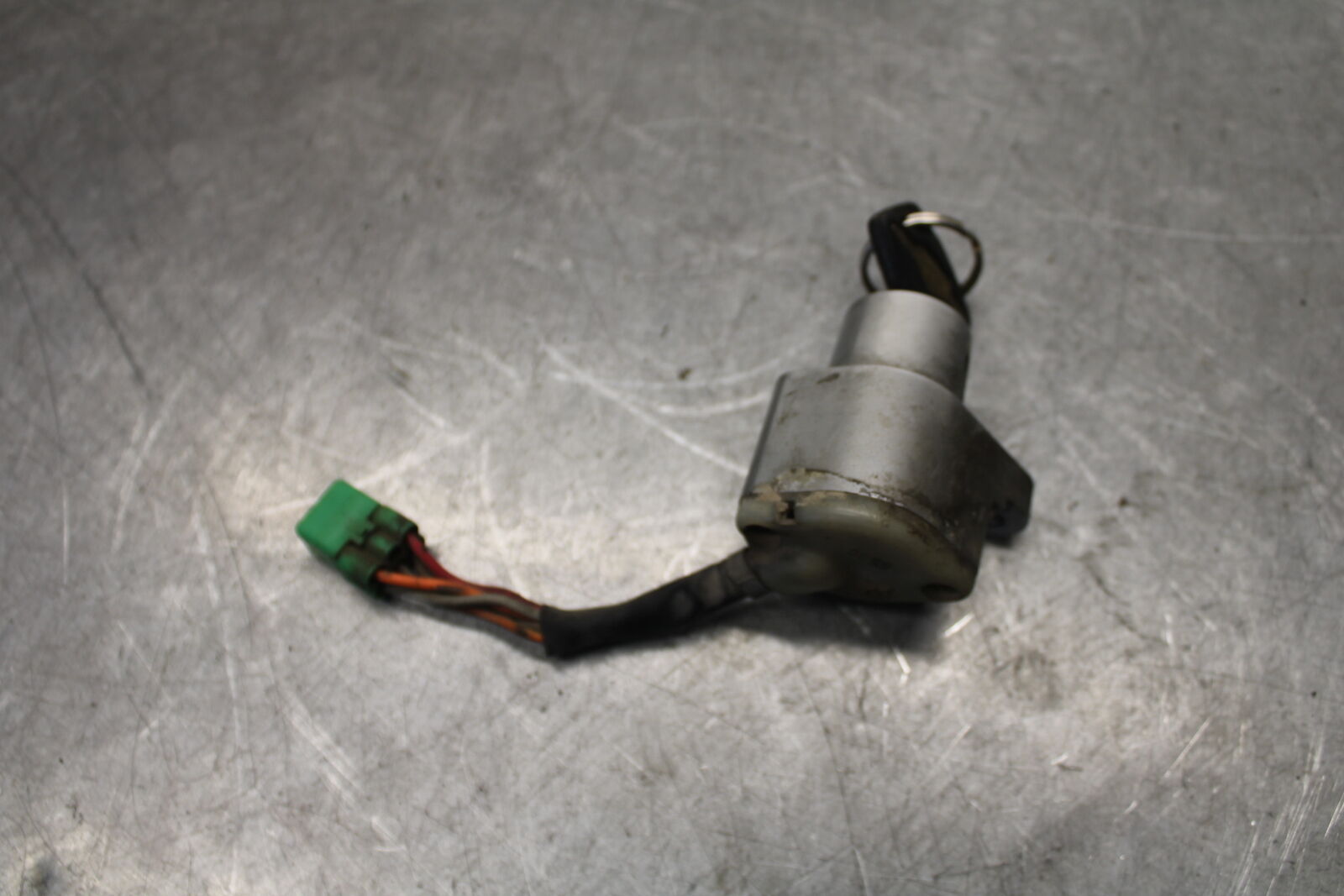 05-09 SUZUKI BOULEVARD C90 IGNITION LOCK W KEY BB692