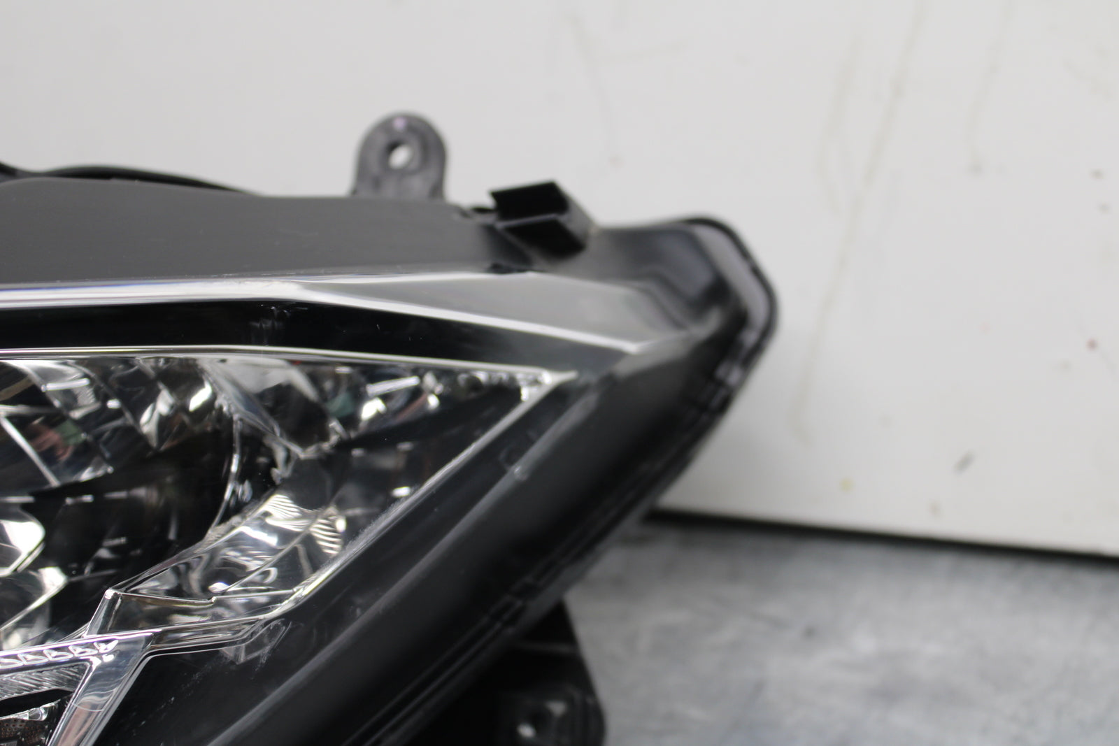 19-23 KAWASAKI NINJA ZX6R FRONT HEADLIGHT HEAD LIGHT LAMP BB749