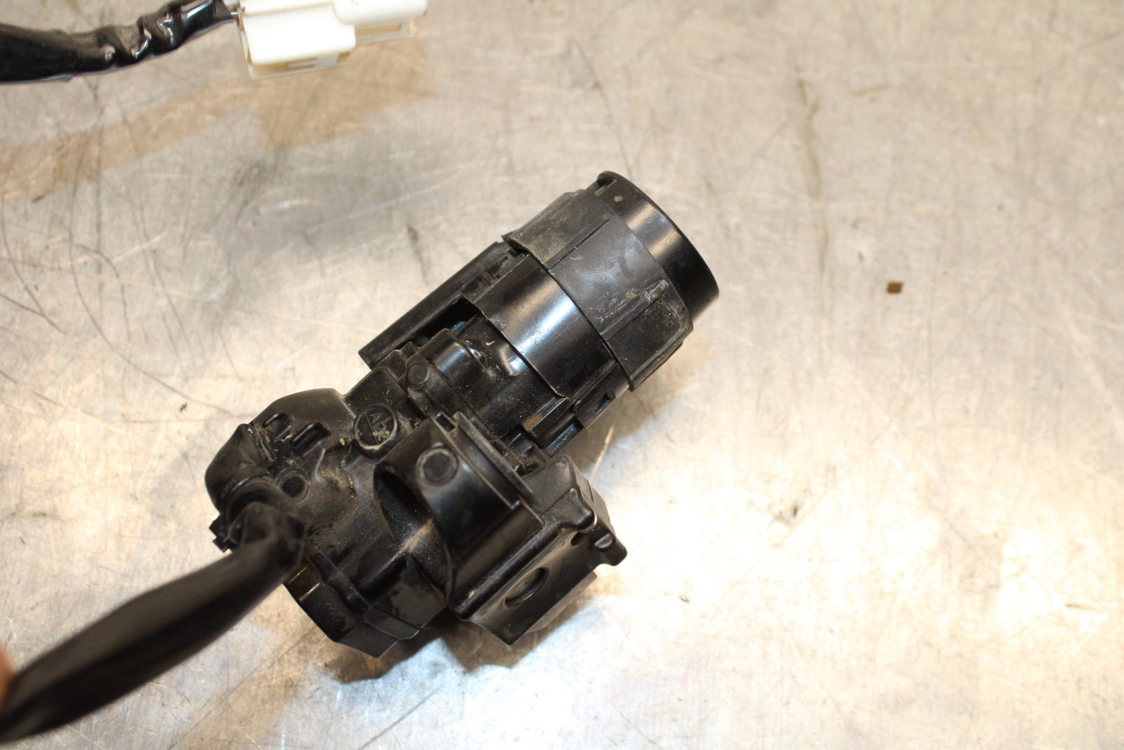 23 KAWASAKI NINJA ZX6R 636 IGNITION LOCK NO KEY BB609