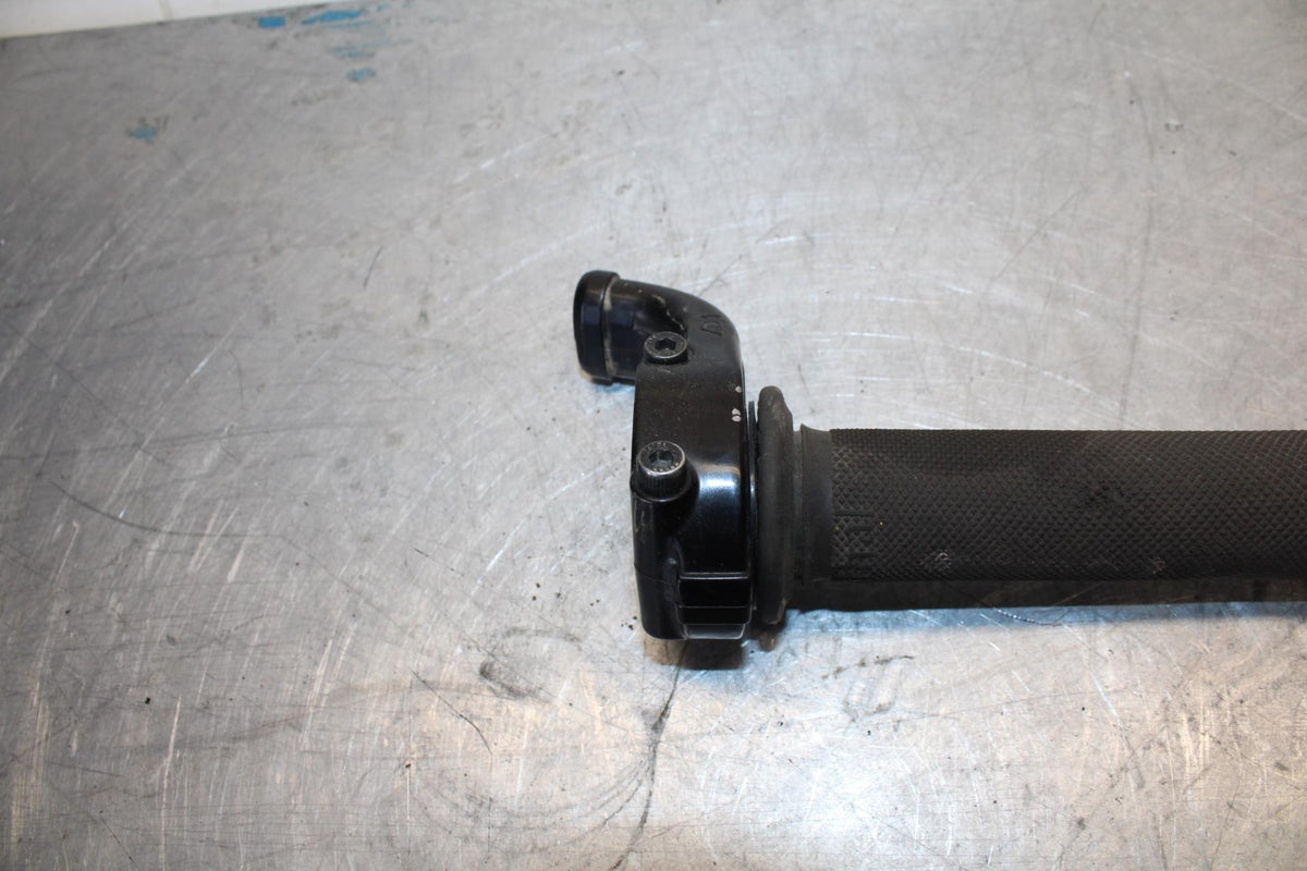 07-08 YAMAHA YZF R1 THROTTLE CABLE LINE HOUSING GUIDE BB439