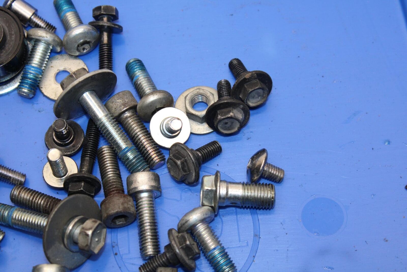 2017 Suzuki GSXR600 MISCELLANEOUS MOUNTING BOLTS HARDWARE MOTOR SCREWS BB598