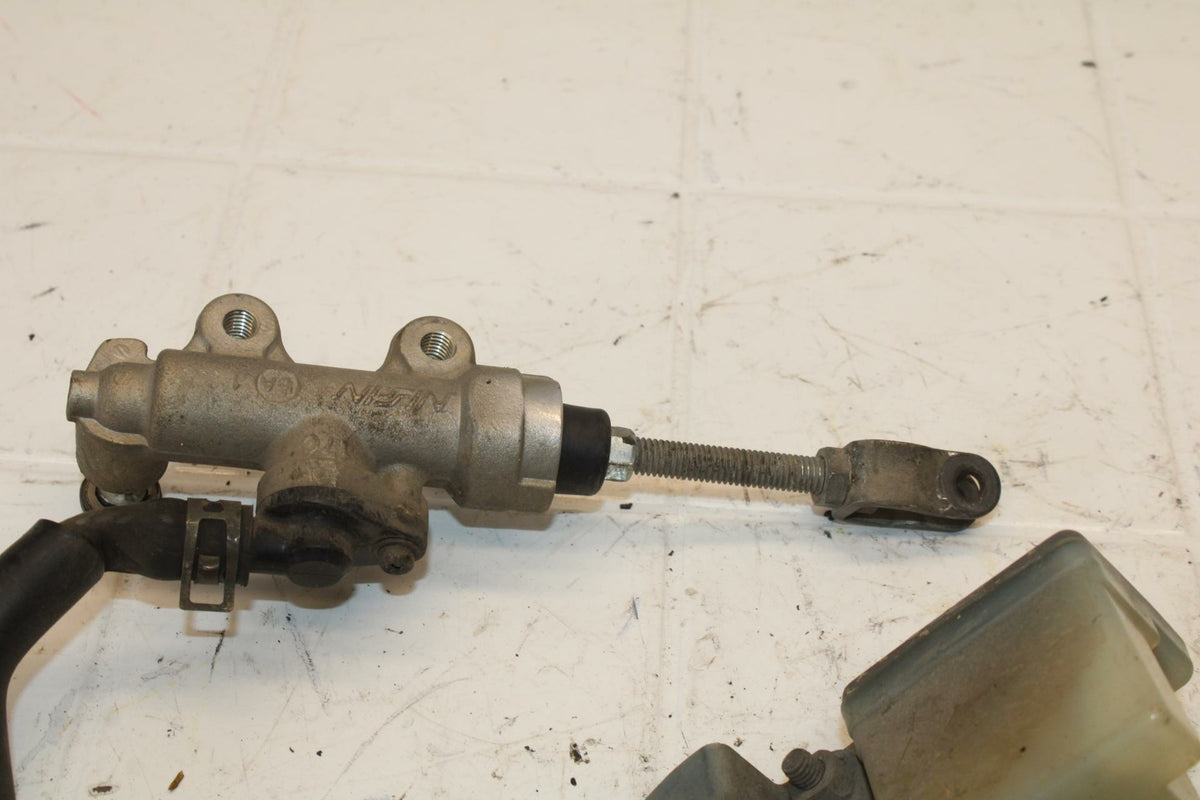 93-96 SUZUKI GSXR1100W REAR BACK BRAKE MASTER CYLINDER W RESERVOIR BB12