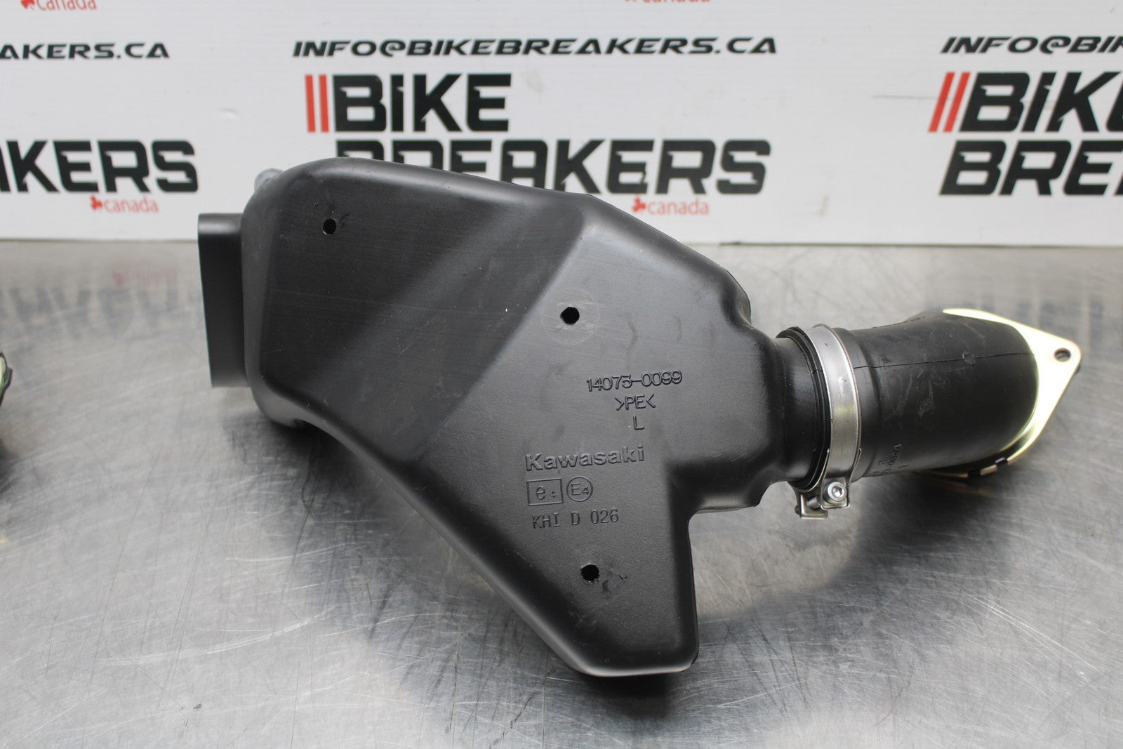 23-24 KAWASAKI NINJA ZX14R NEW!! RIGHT LEFT AIR INTAKE DUCTS BB764