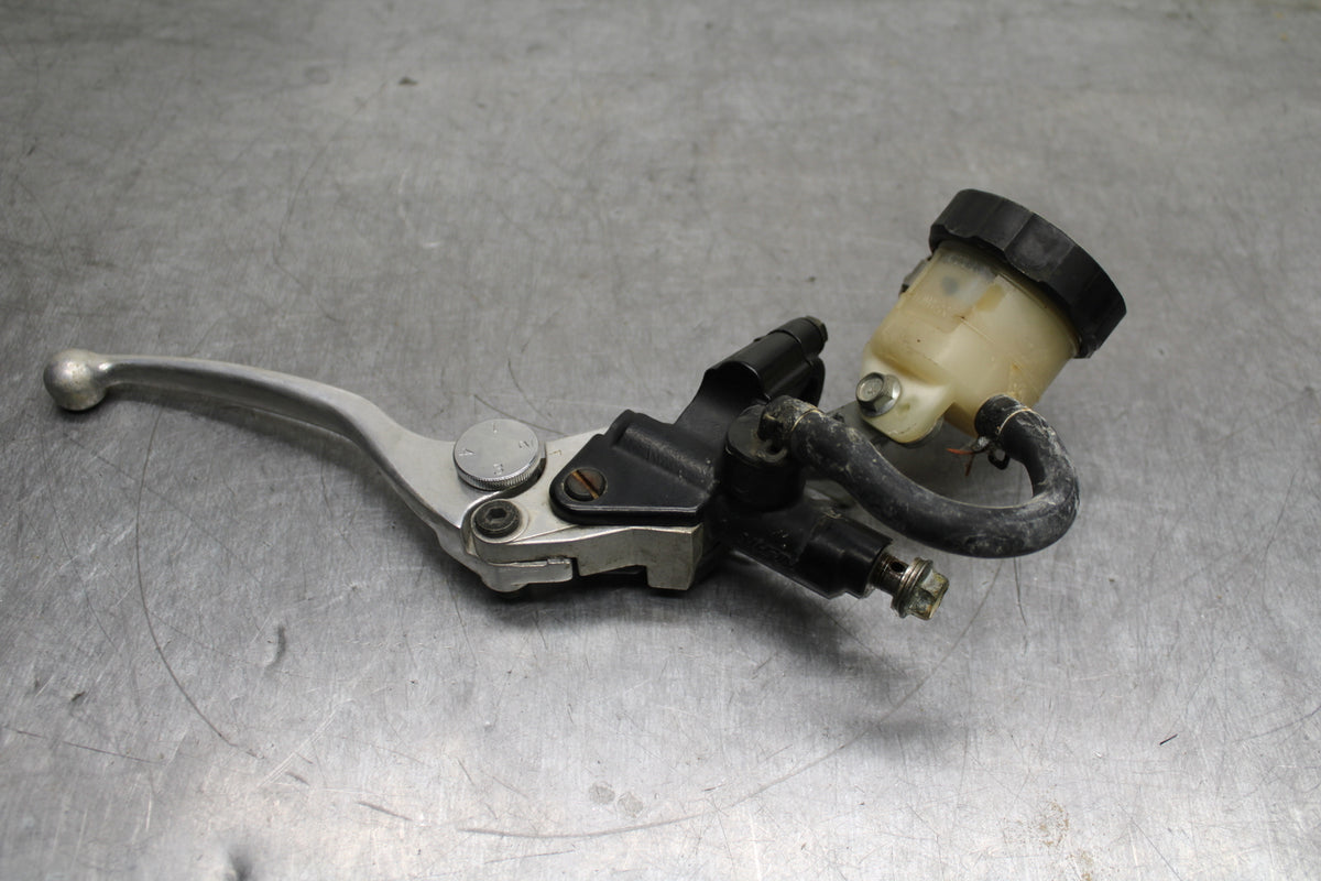 91-92 SUZUKI GSXR750 M  FRONT BRAKE MASTER CYLINDER w/ LEVER BB125