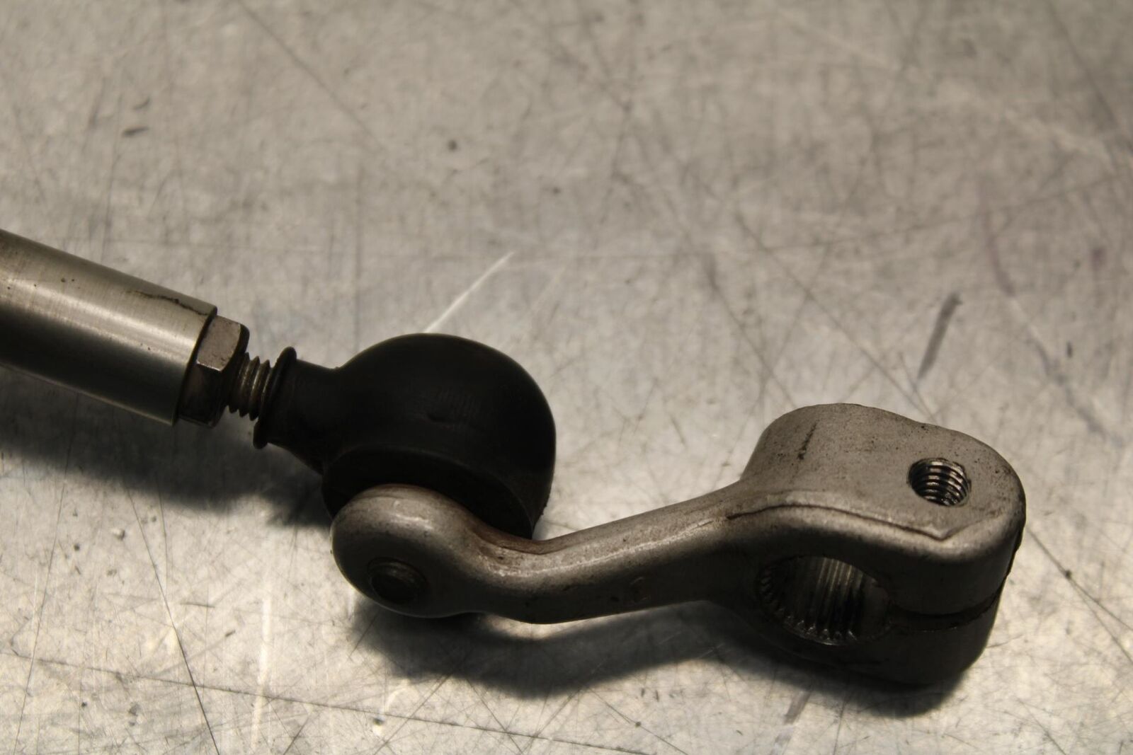 2007 Yamaha YZF R6 LEFT REARSET FOOT PEG W SHIFTER 2C0-18115-00-00 BB590
