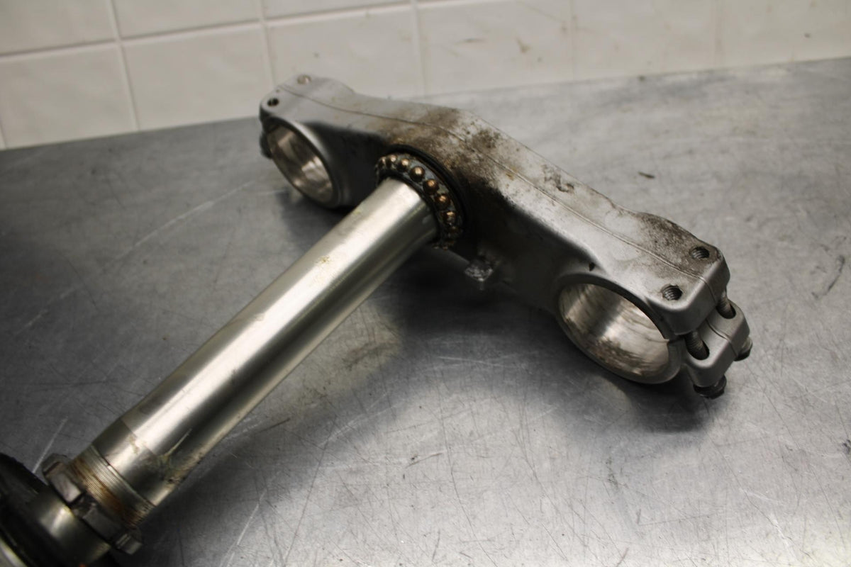 2008 Honda CBR1000RR  FORKS CLAMP LOWER TRIPLE TREE STEM 53219-MFL-000 BB579