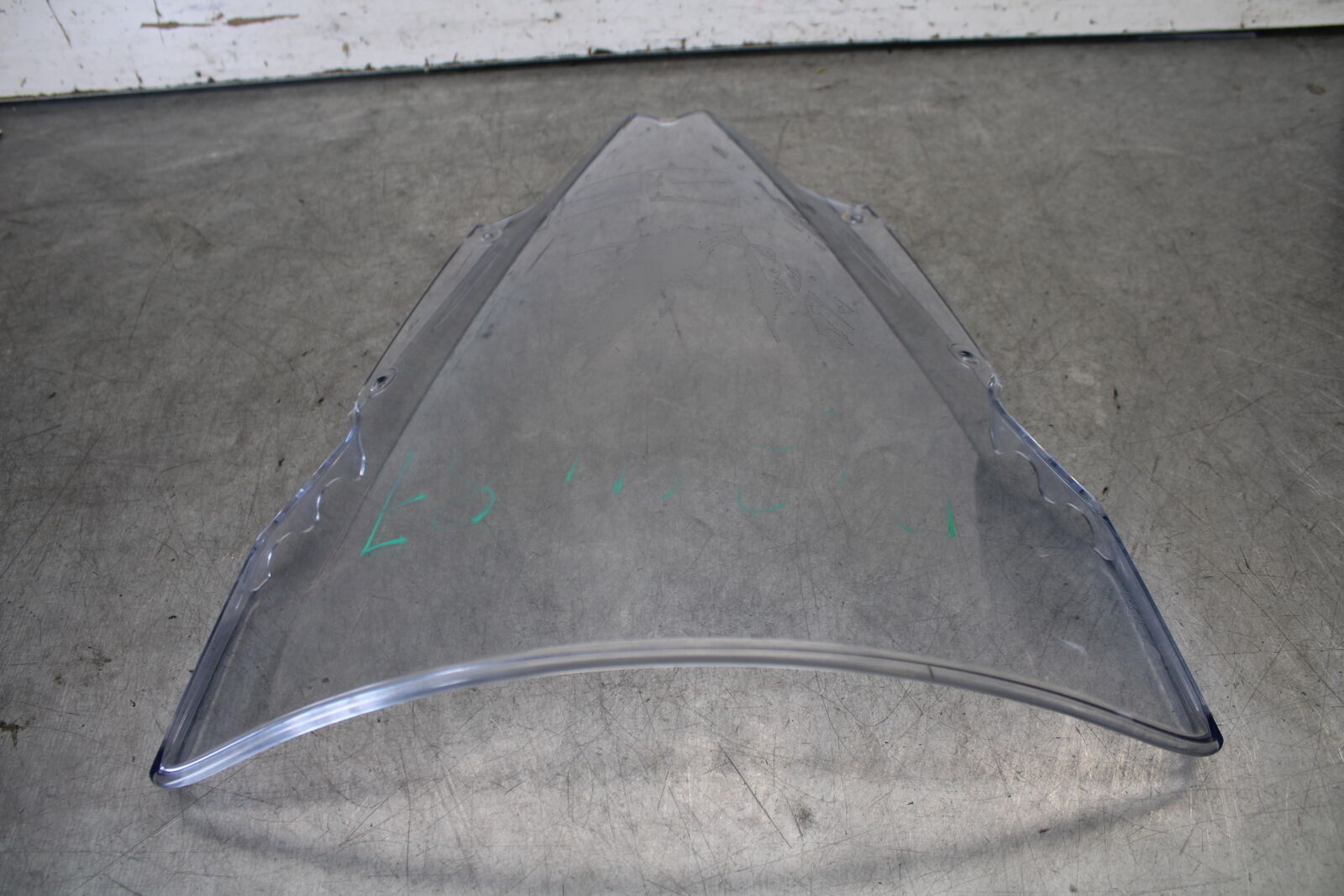 08-16 YAMAHA YZF R6 FRONT WINDSHIELD WINDSCREEN  13S-28381-10-00 BB665