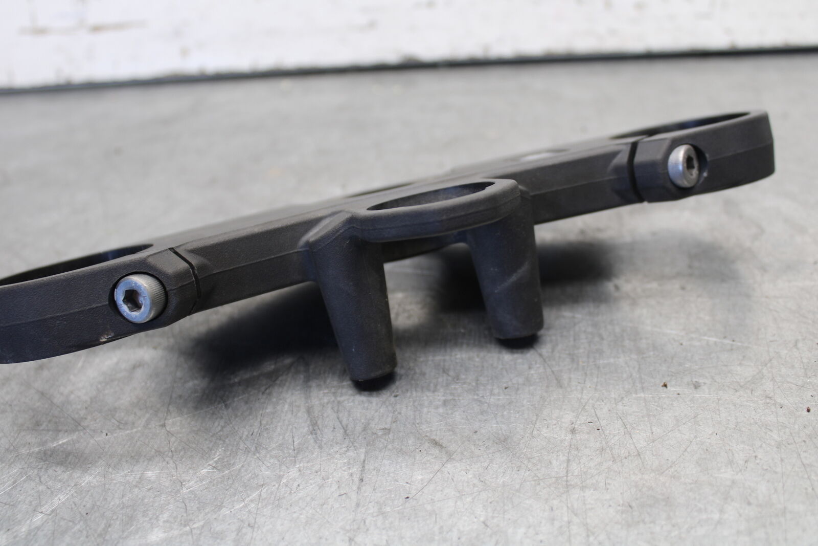 05-06 SUZUKI GSXR1000 FORKS UPPER TRIPLE TREE CLAMP 51311-41G00 BB663