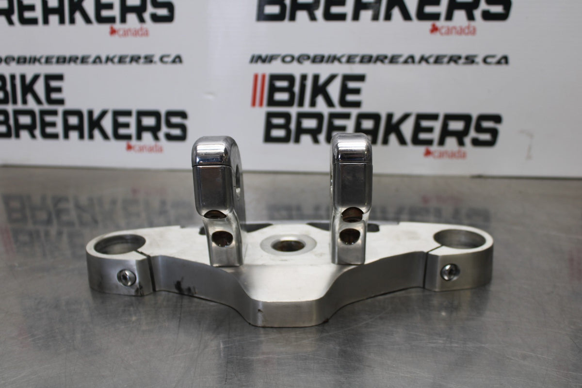 03-08 KAWASAKI VULCAN 1600 FORKS UPPER TRIPLE TREE CLAMP BB196