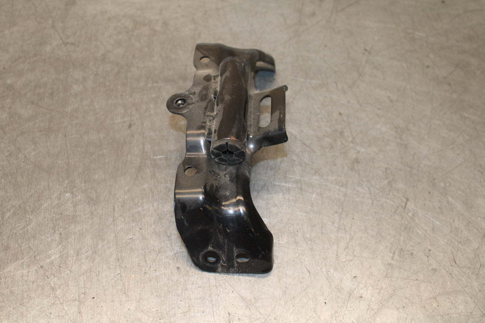 13-15 HONDA CBR500R GAS TANK FUEL CELL PETROL RESERVOIR BRACKET MOUNT BB704