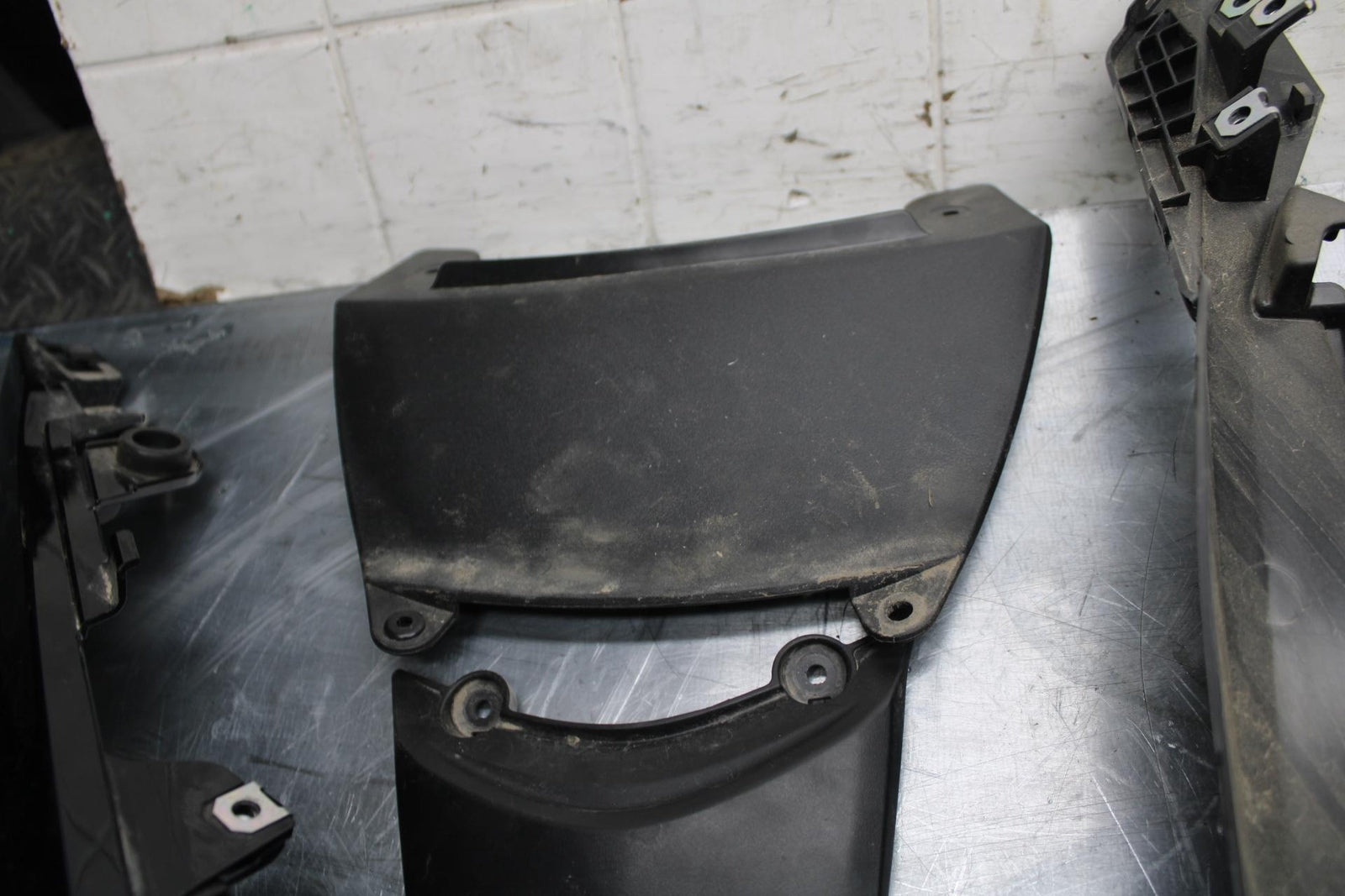 17-23 SUZUKI GSXR 250 GSX250RL8 BLACK REAR BACK TAIL FAIRING COWL SHROUD BB490