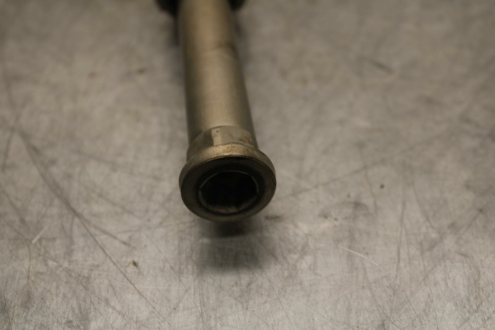 19-20 KAWASAKI NINJA ZX6R ZX636 REAR BACK SWINGARM BOLT SUSPENSION PIVOT  BB419