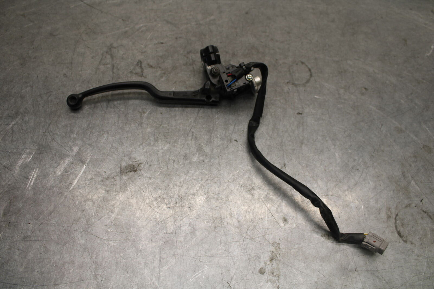 22-24 YAMAHA XSR900 CLUTCH PERCH MOUNT WITH LEVER BB683