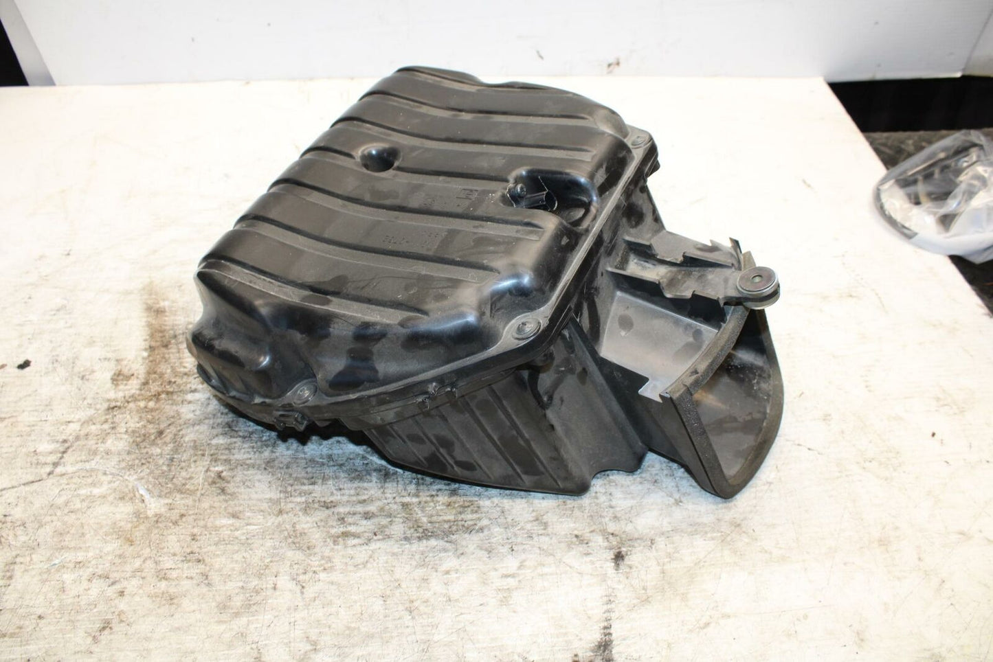 13-18 KAWASAKI NINJA ZX6R AIRBOX AIR INTAKE FILTER BOX BB311